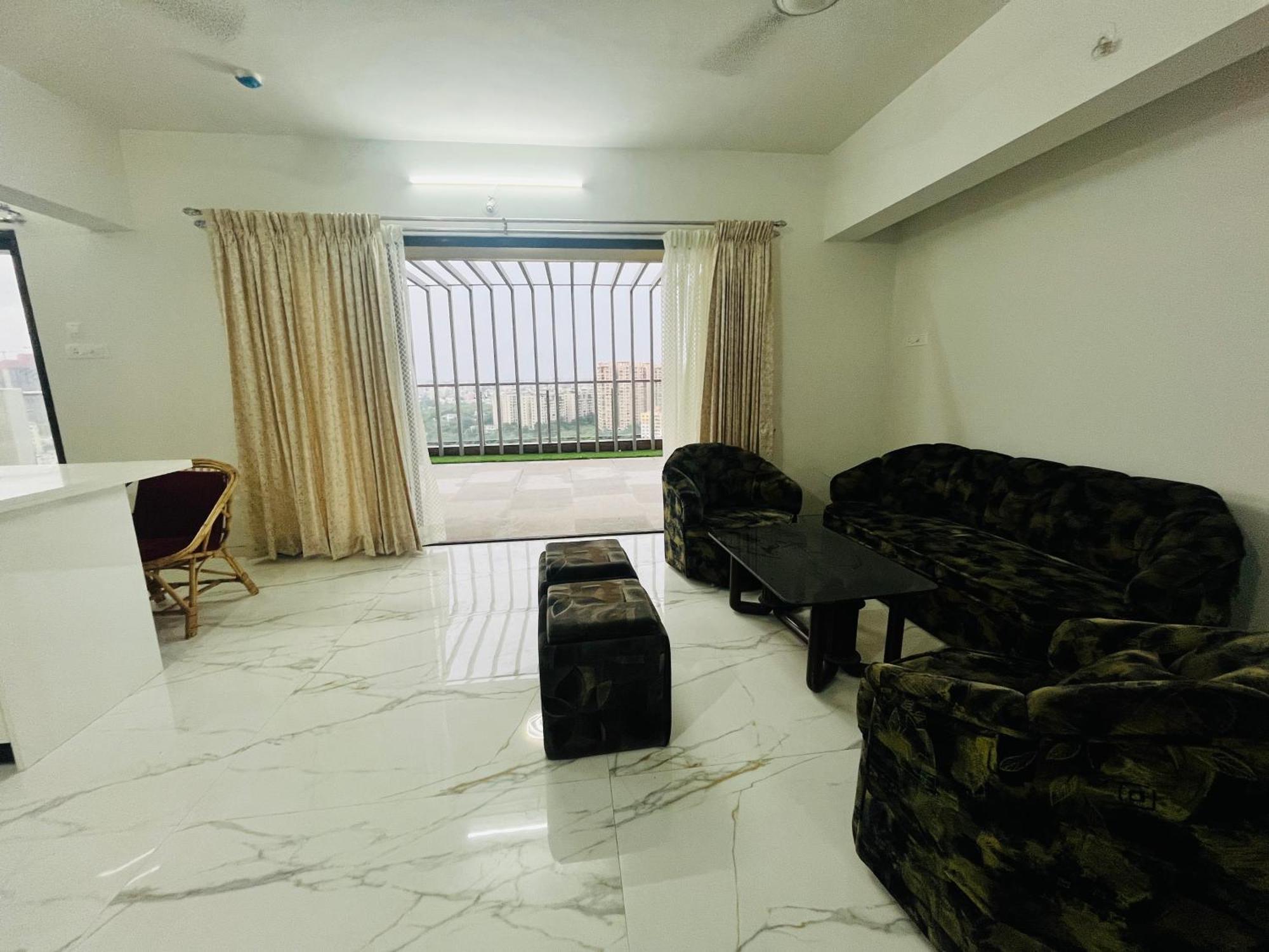 The Ten - Cozy 3bhk In Baner Apartment